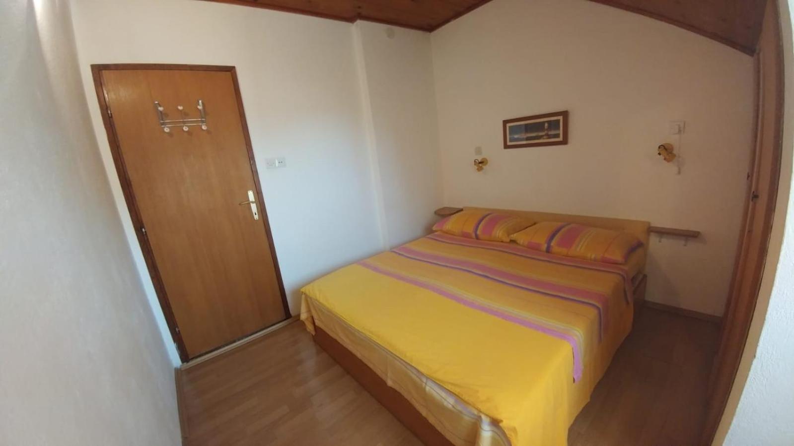 Apartments by the sea Brela, Makarska - 16065 Rum bild